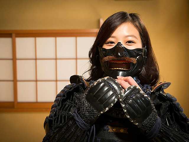 #20 甲冑:山内一豊/鎧美女:佐山彩香