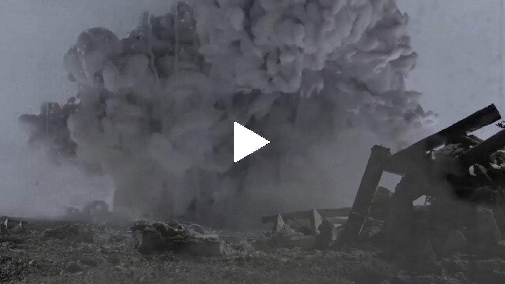 アトミック・ウォー 大腸篇｜フジテレビの人気ドラマ・アニメ・TV番組の動画が見放題＜FOD＞