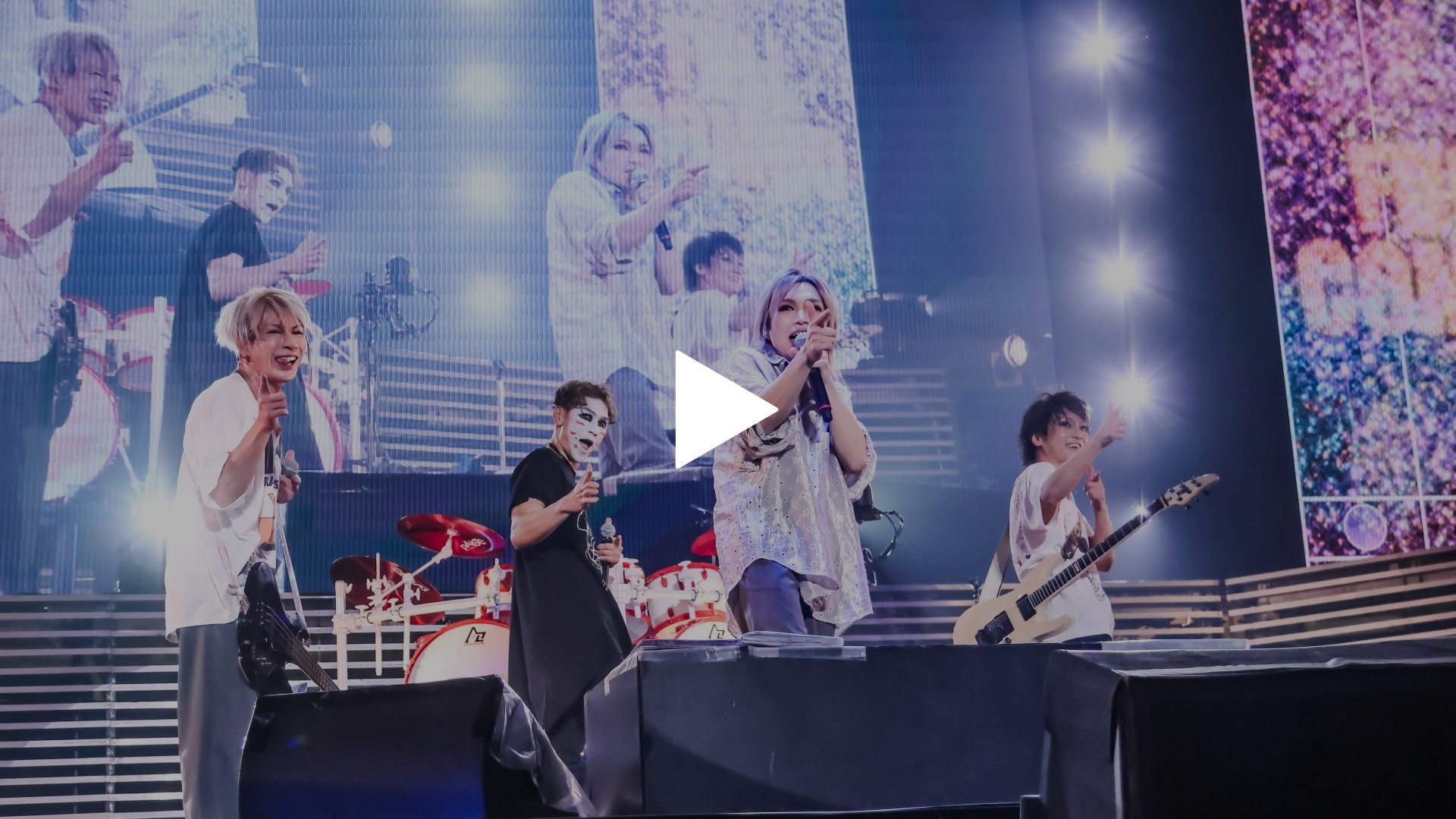 ゴールデンボンバー 20周年アリーナライブ「新作－shinsaku－」｜フジ