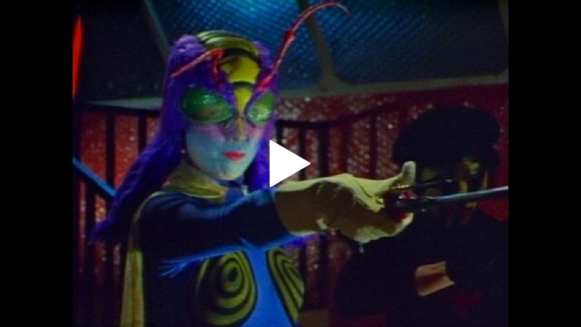 第8話 怪異!蜂女｜フジテレビの人気ドラマ・アニメ・TV番組の動画が見