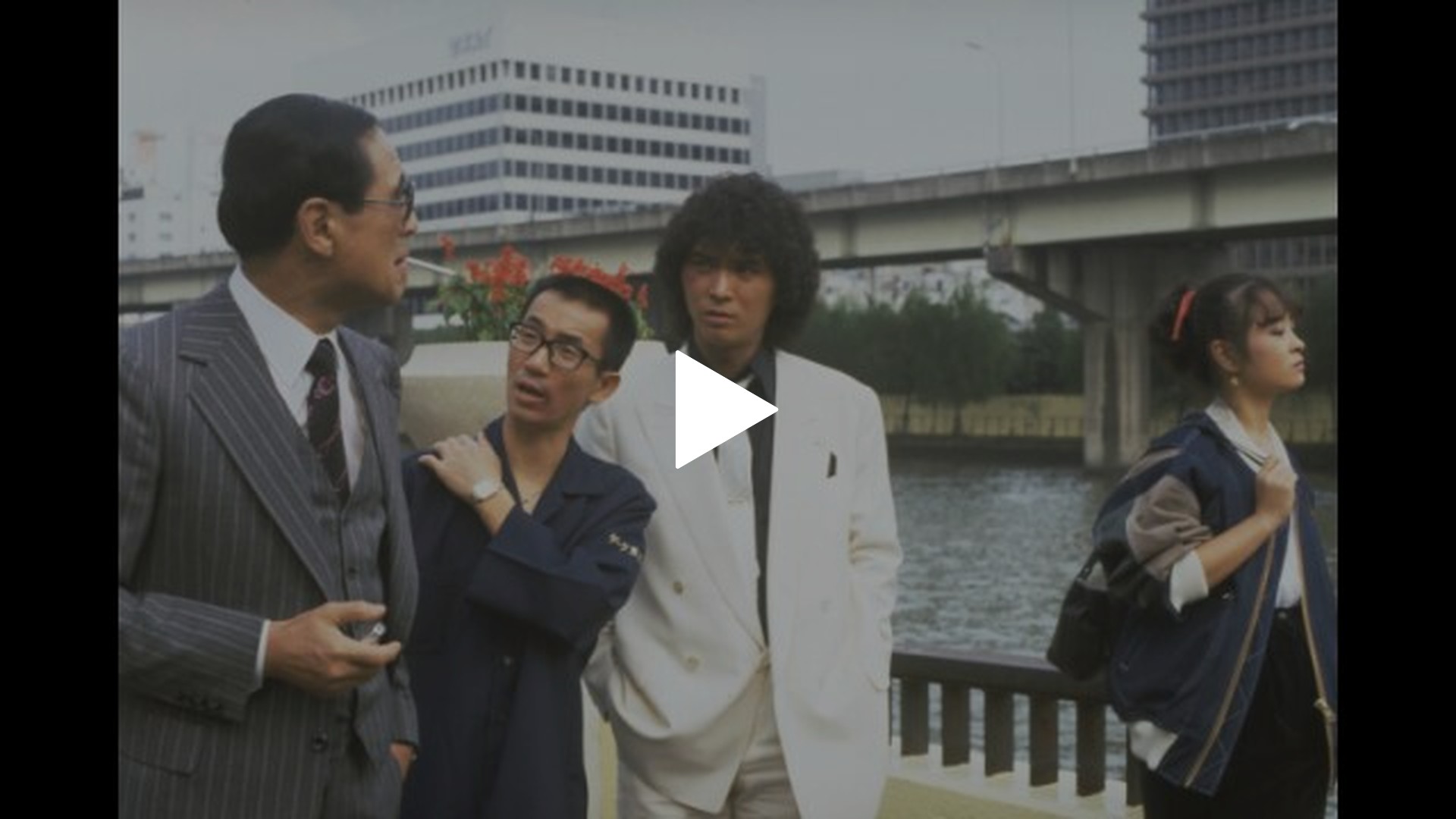 唐獅子株式会社 0000_still_blur.jpg