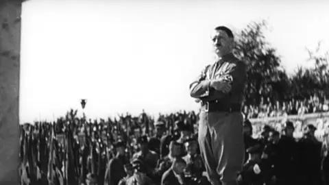 ナチス侵攻！｜フジテレビの人気ドラマ・アニメ・TV番組の動画が見放題