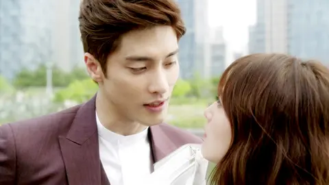 高潔な君｜フジテレビの人気ドラマ・アニメ・TV番組の動画が見