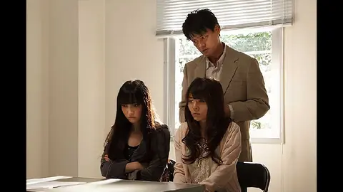 ドラマ　DVD 赤い糸の女　全巻セット　全巻44話 Amazon.co.jp: 赤い糸の女 DVD-BOX 上 : 三倉茉奈, 奥村佳恵