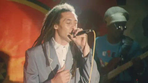 キスより簡単｜フジテレビの人気ドラマ・アニメ・TV番組の動画が見放題