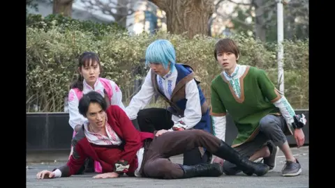 【美品】騎士竜戦隊リュウソウジャー　特別編メモリー・オブ・ソウルメイツ　ポスター 騎士竜戦隊リュウソウジャー 特別編 メモリー・オブ・ソウルメイツ