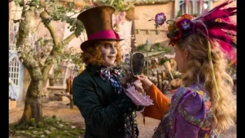 アリス・イン・ワンダーランド/時間の旅｜フジテレビの人気