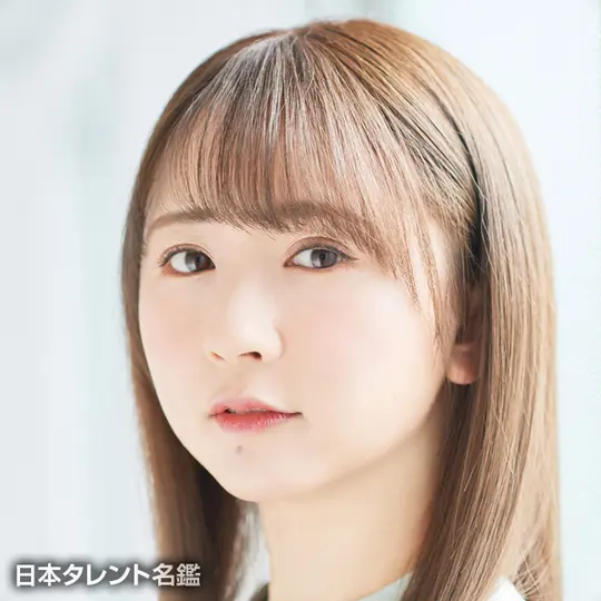 劇団近藤 高柳知葉 ブロマイド 4枚＋直筆サイン インスタントフィルム風4枚 直筆サイン入り豪華版】高柳知葉1st写真集「まわり道