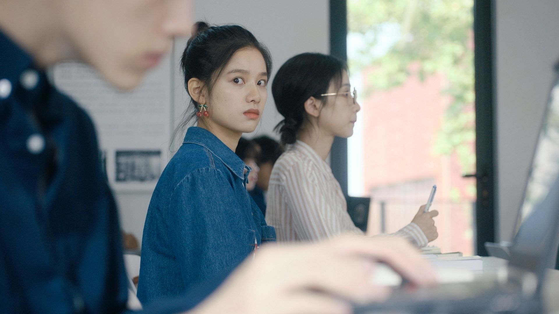 （字幕版）メシを食う