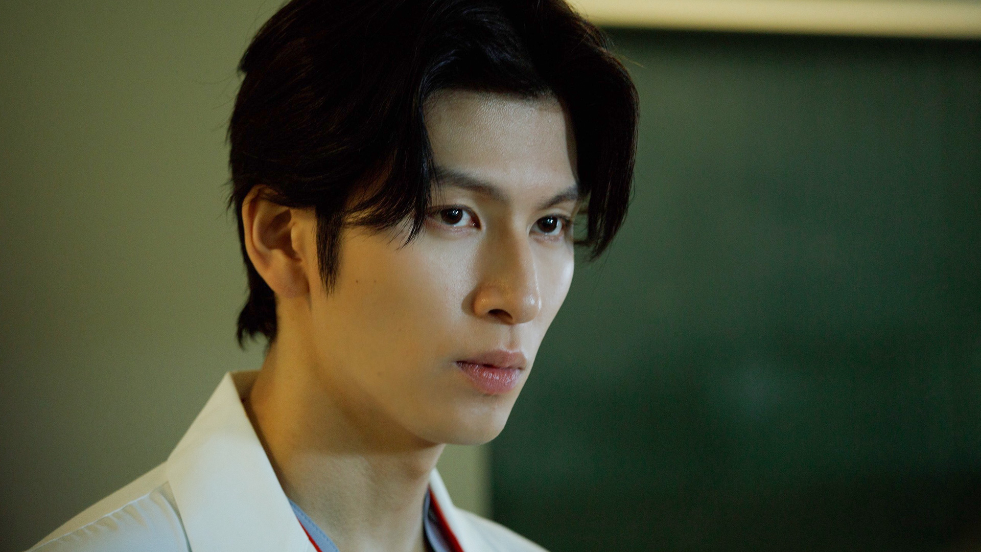 妻か、爆弾魔か… 外科医、究極の“命の選択”