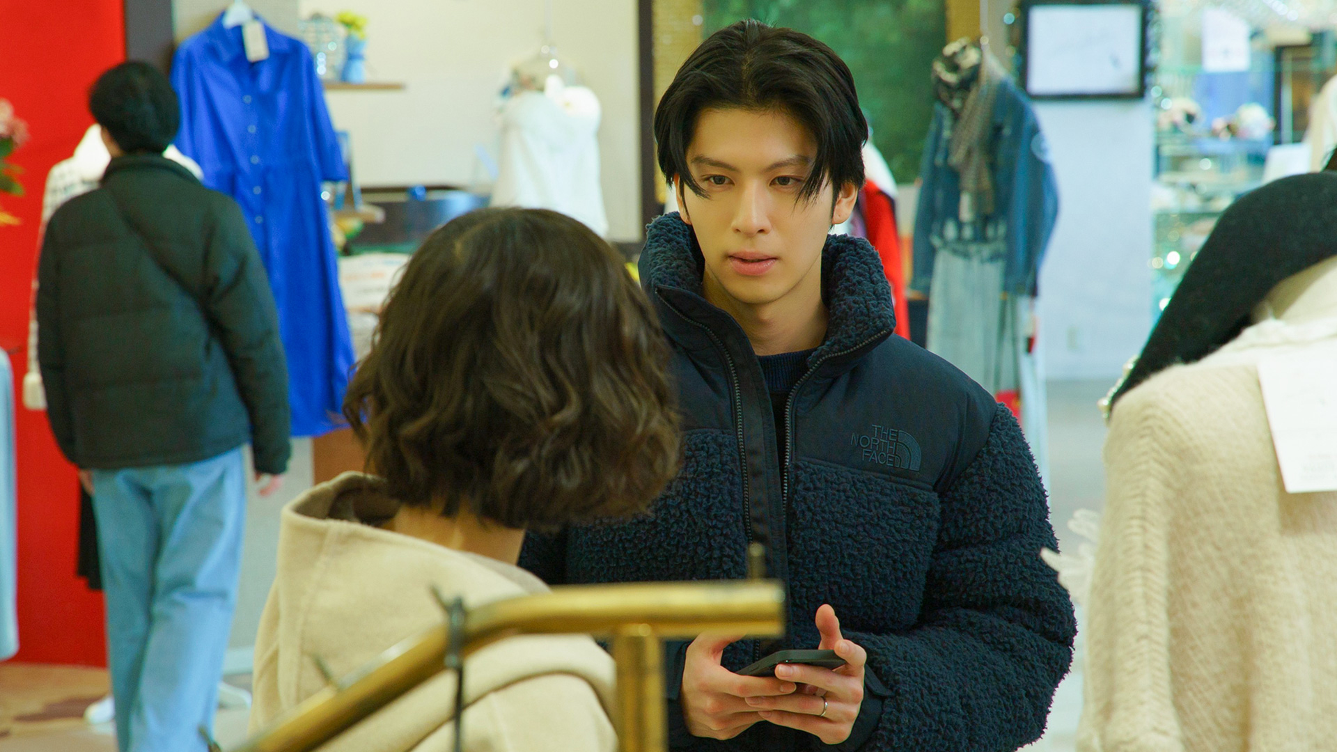 妻か、爆弾魔か…外科医、ついに“命の選択”