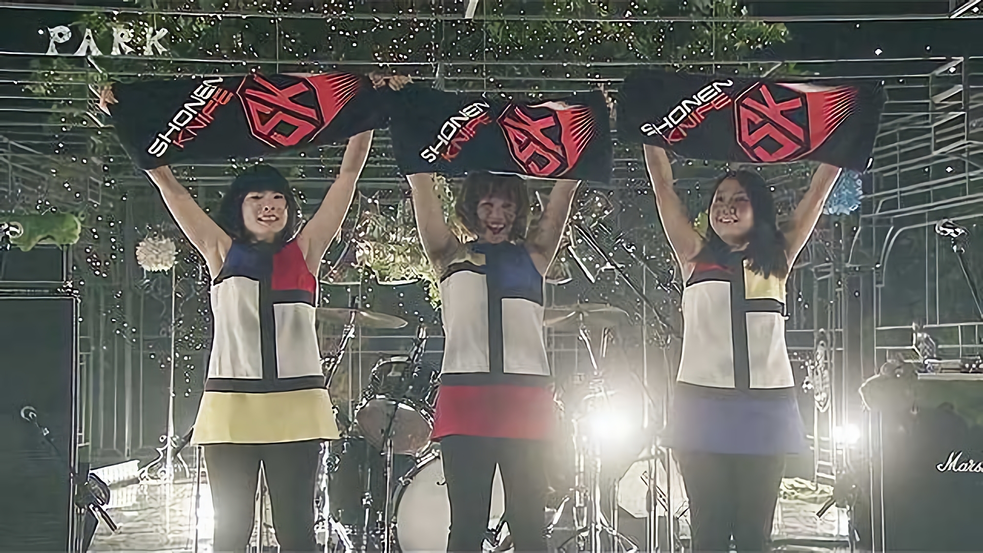 -LIVE- 少年ナイフ