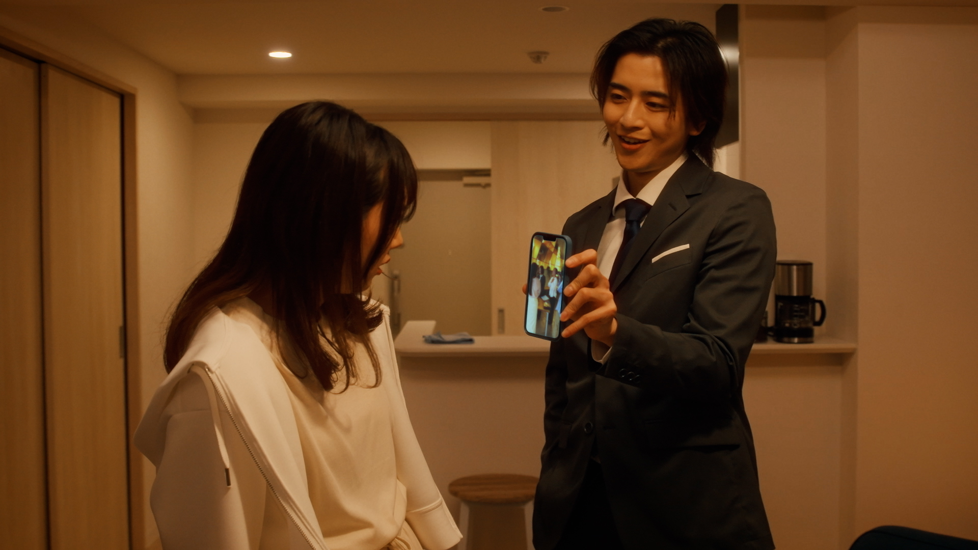 クズ議員に天罰を