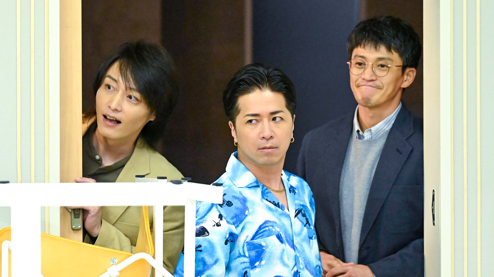 生徒が緊急逮捕⁉昔の教え子達が集結！鬼塚、涙の最後の授業