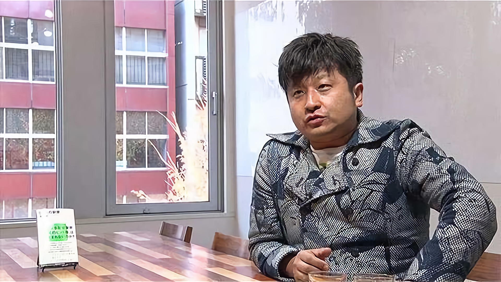 欅坂46と「詩人」秋元康、そして堤清二