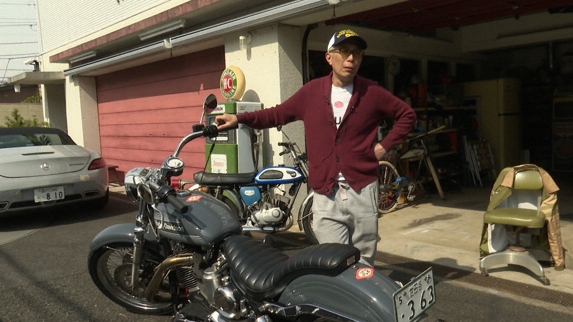 嘆くより笑え！