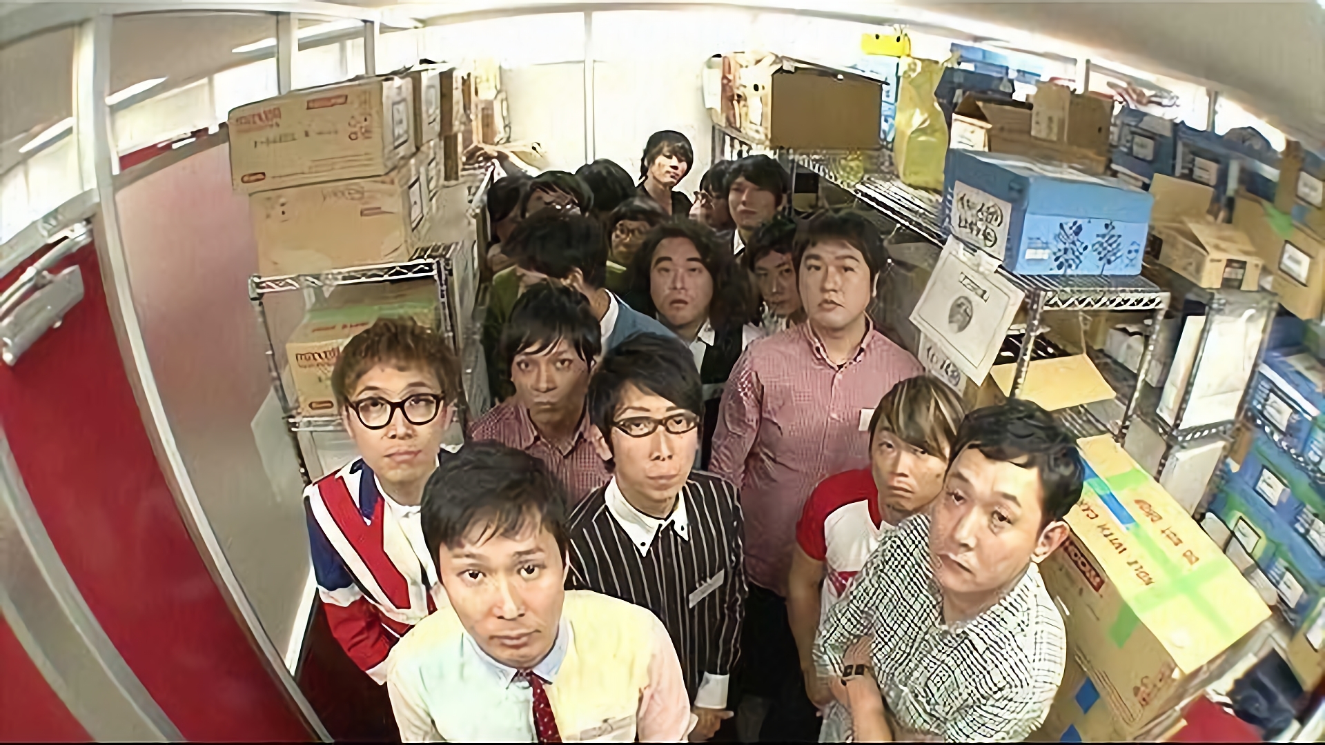 まず若手芸人を知らないので倉庫脱出大喜利で様子見