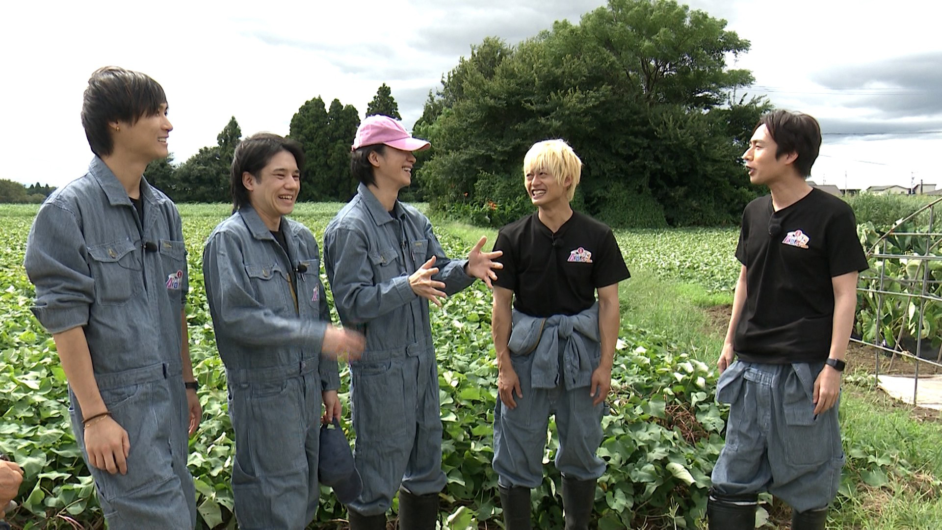 中丸雄一と小学生がサツマイモ収穫で大盛り上がり！