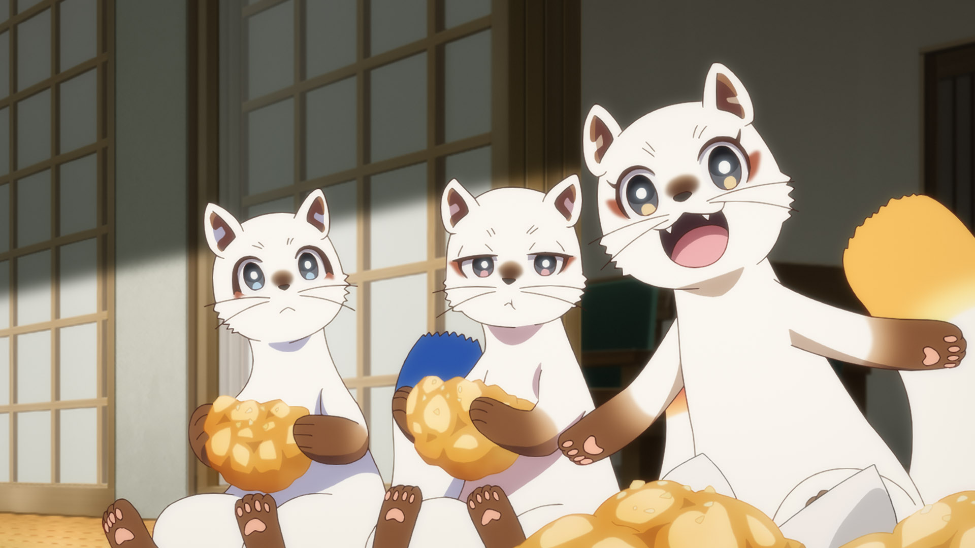 御山の祠と、庭の御神木