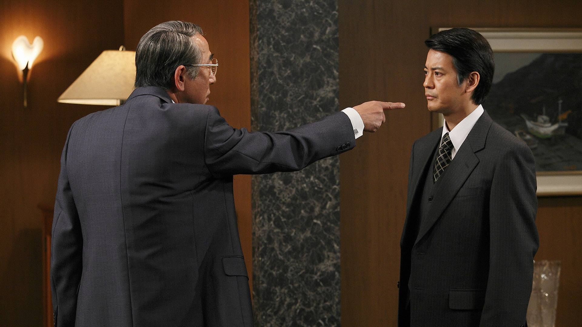 喰うか喰われるか