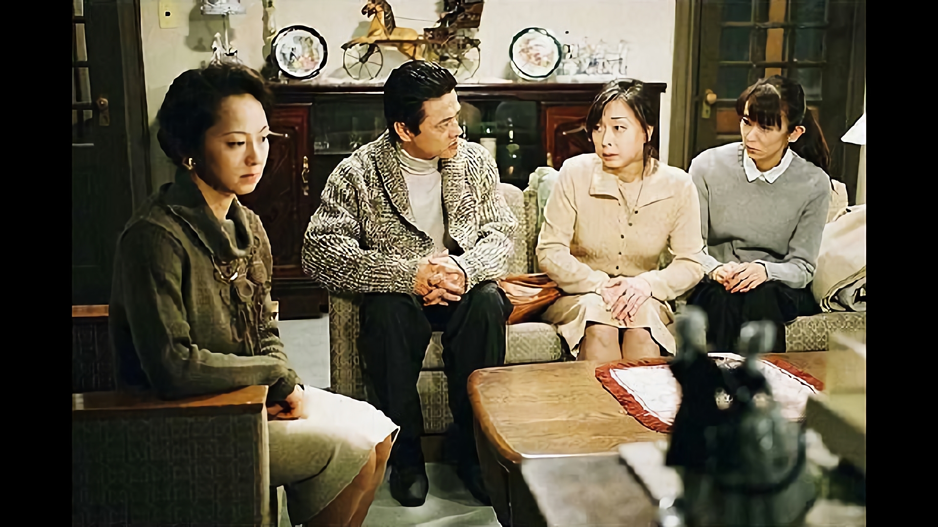 切られたドレス