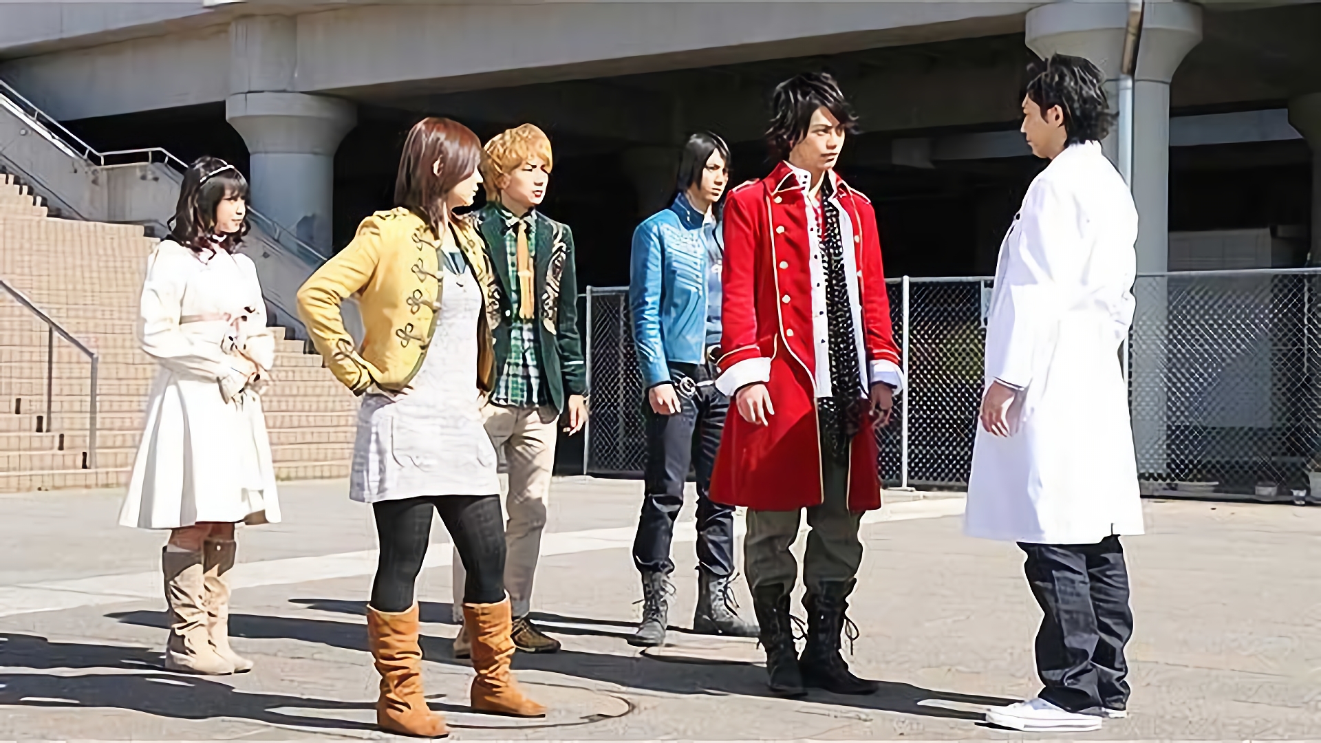 獅子、走（かけ）る