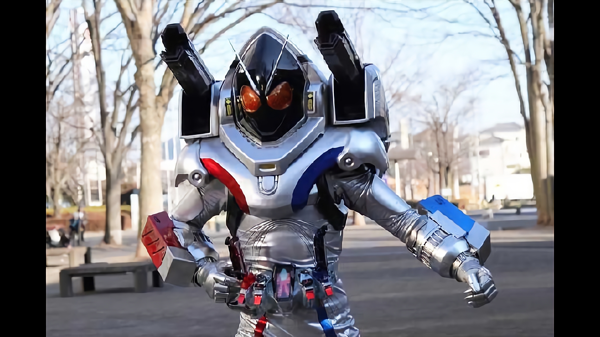 変・身・却・下