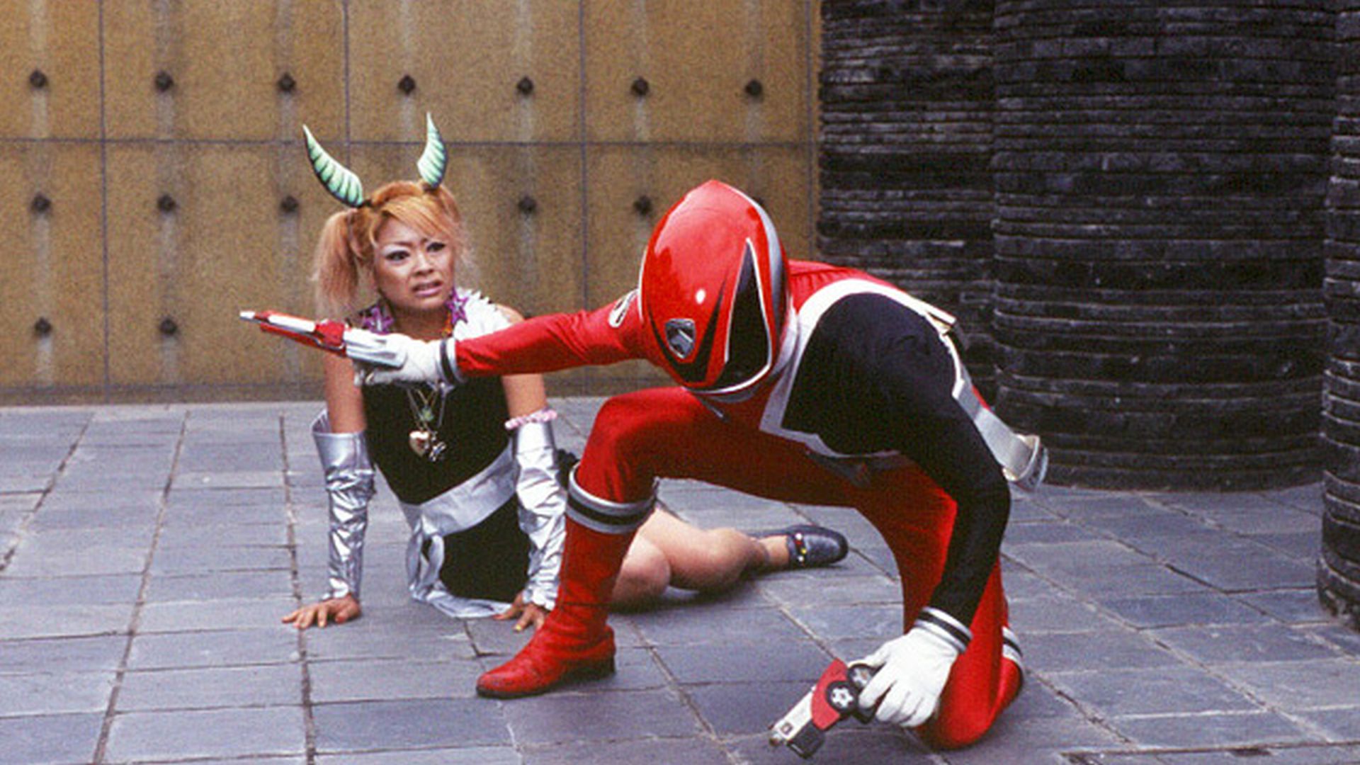 ギャル・ハザード