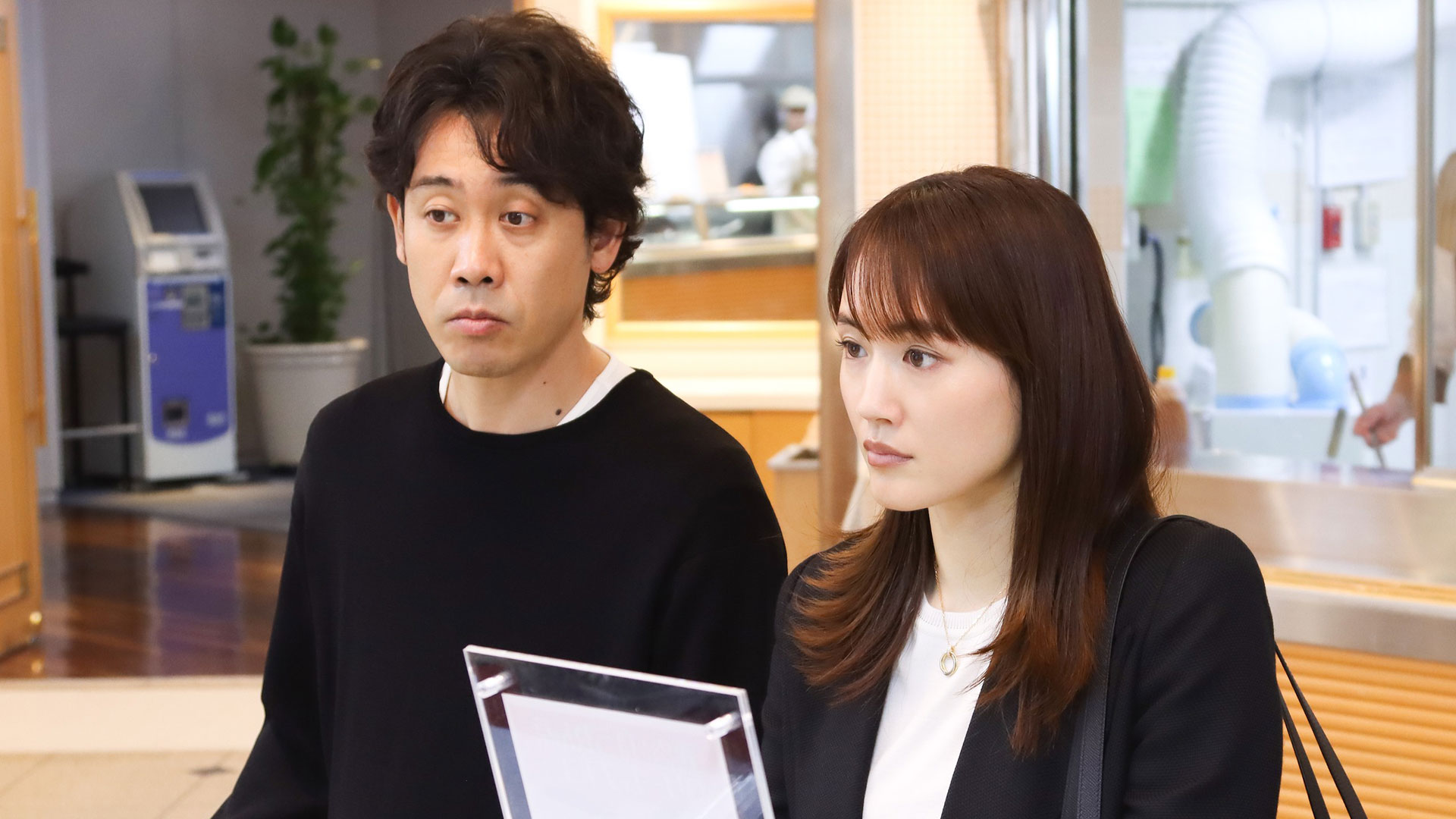 同時多発する不可解な事件…篠田がついに正体を明かす？