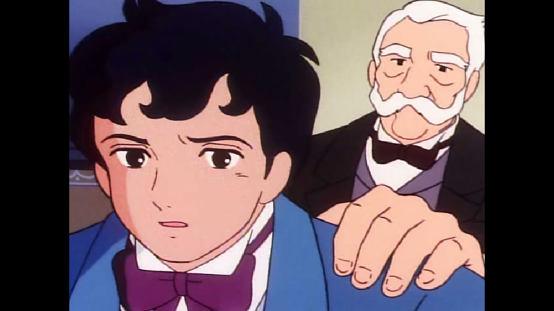 お隣からのぞく不思議な少年