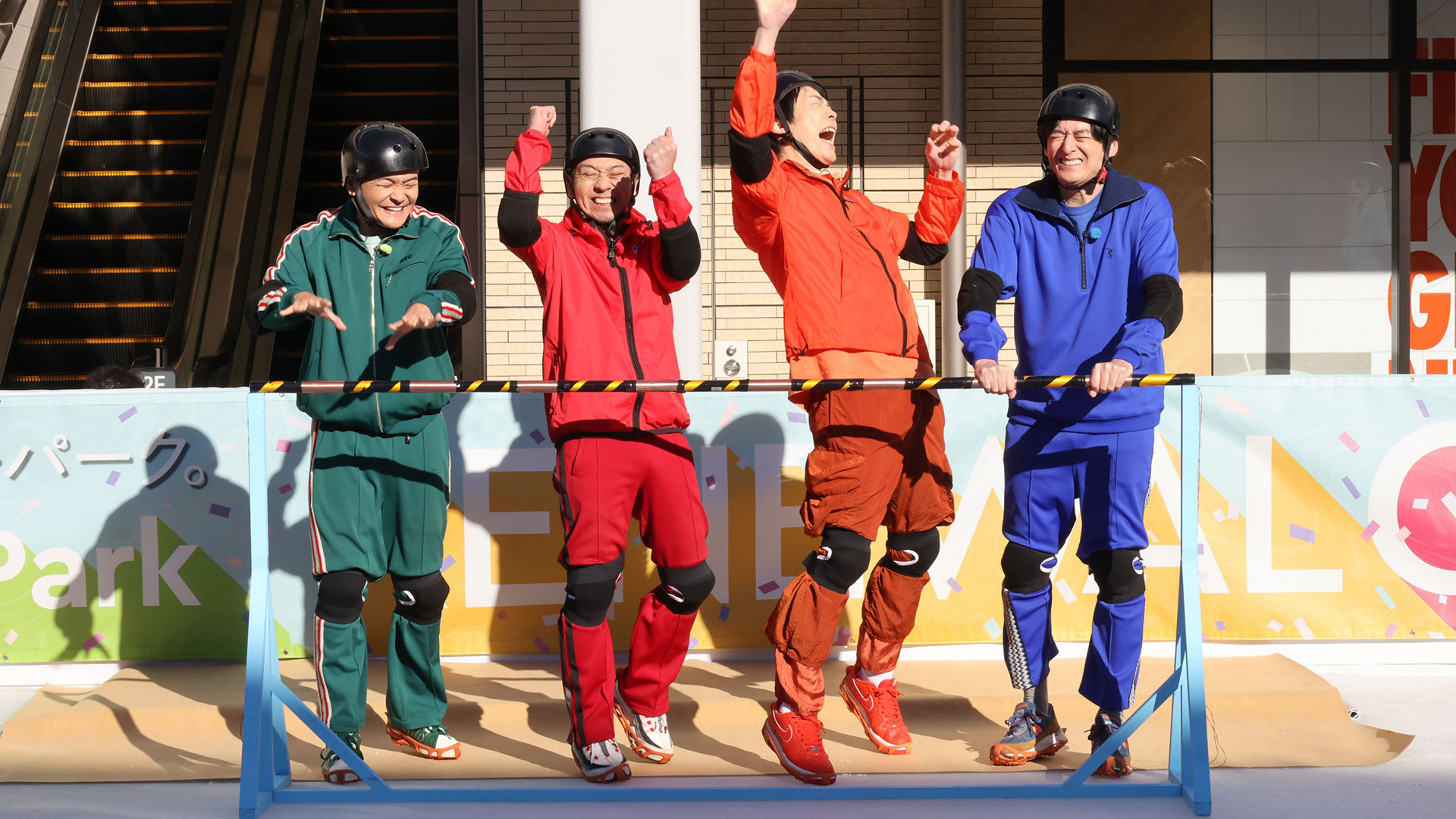 ついに復活！覆面さんの中身は誰だ？ダイアン津田