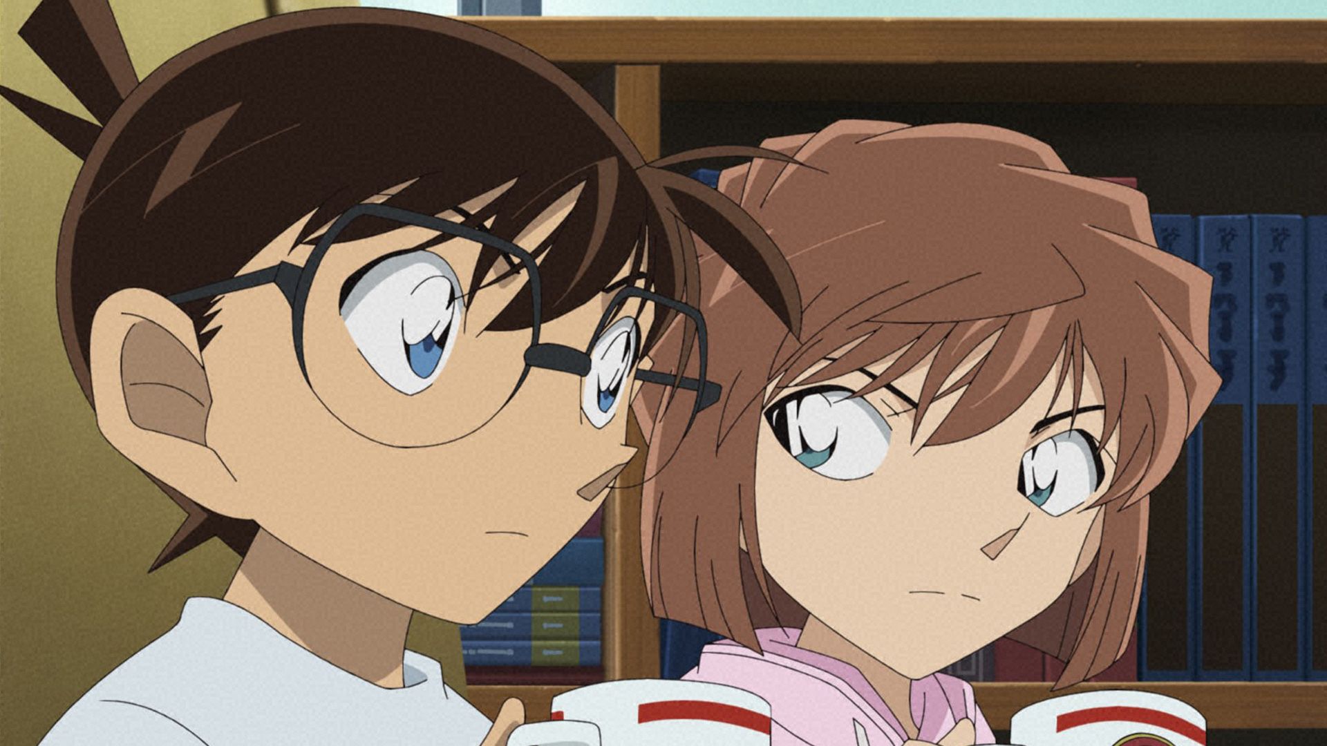 灰原を狙うカメラ