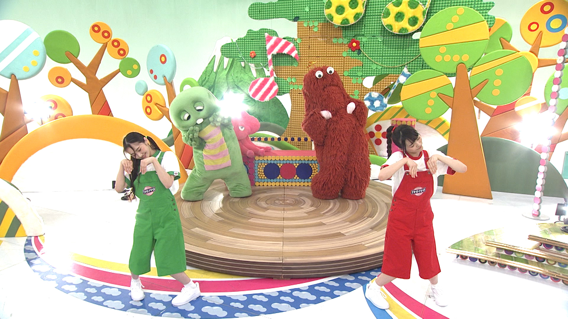 「召し上がれ」をカタカナ英語で何て言う？