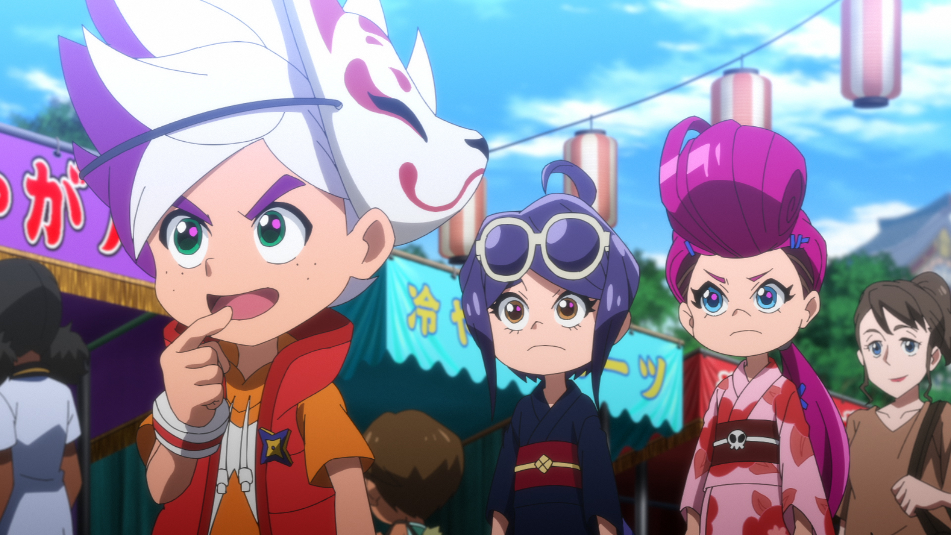 花火が開く夜空に