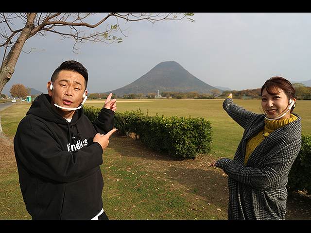 遠藤章造さんと香川・飯野山周辺でお宝探し