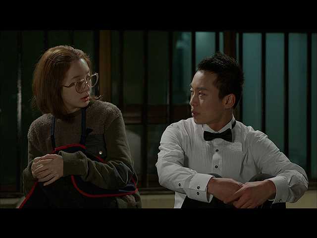 第11話 (字幕版)「潜入取材」